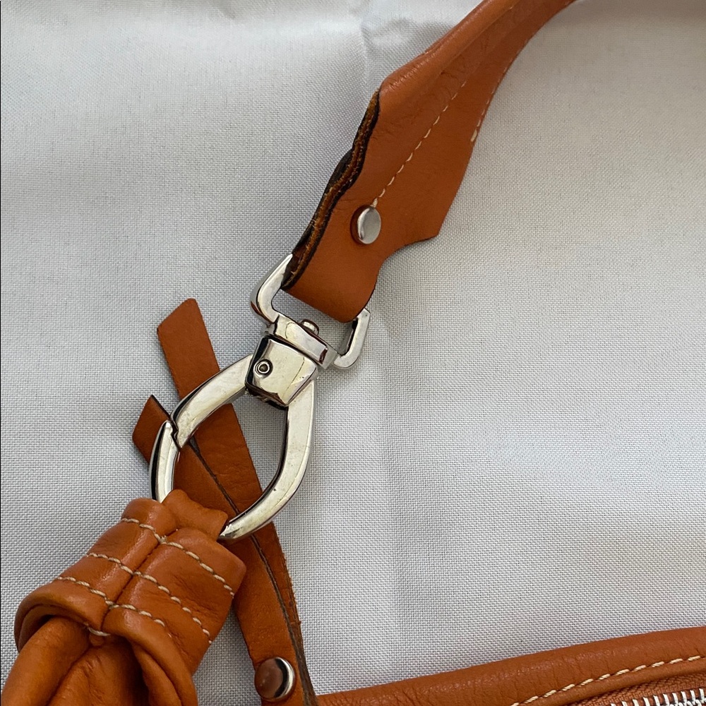 Ted Benson Tan Leather Hobo Bag - Picture 6 of 9